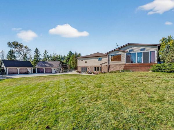 N4819 12 CORNERS ROAD, Black Creek, WI 54106