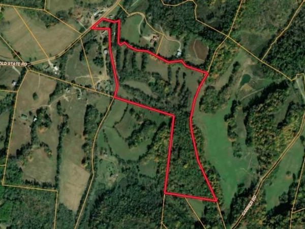 4058 Old State Rd, Hampshire, TN 38461