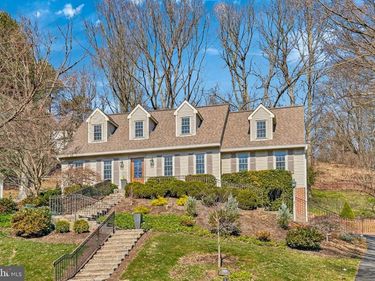 2523 NOLT ROAD, LANCASTER, PA 17601