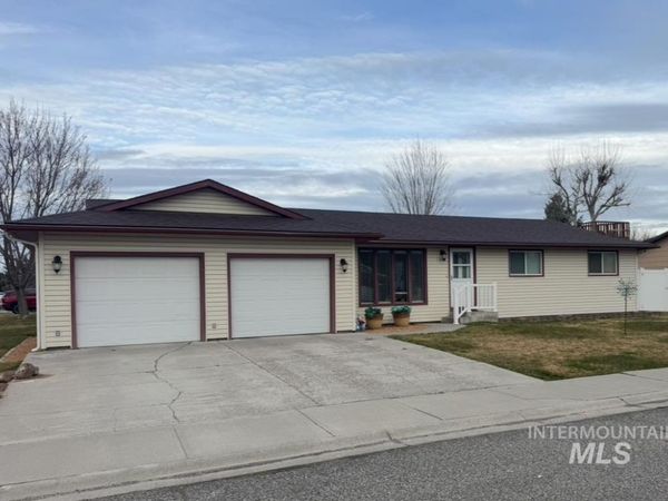 1145 Utah St., Gooding, ID 83330