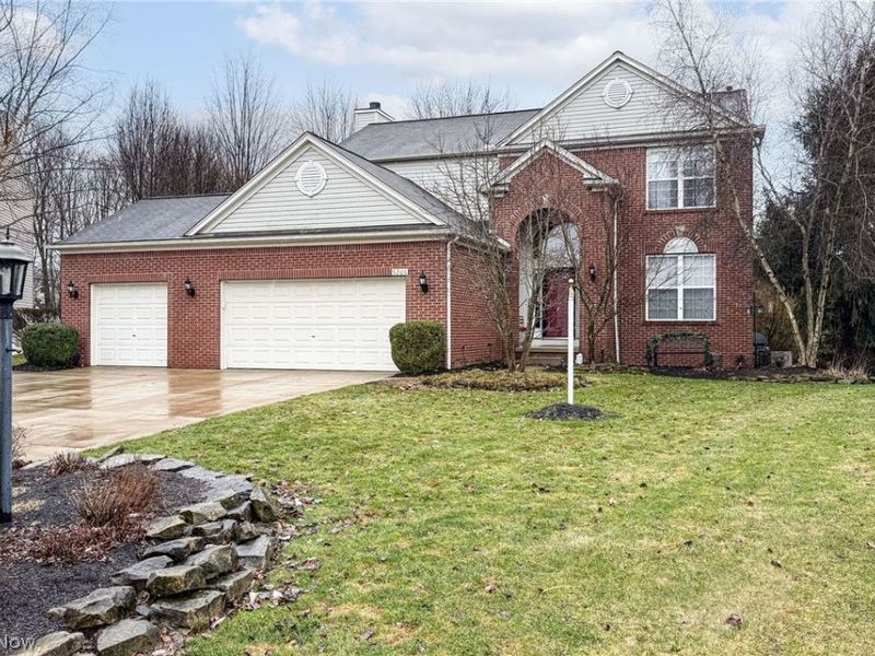 5206 Yorton Lane, Brunswick, OH 44212 Photo 2