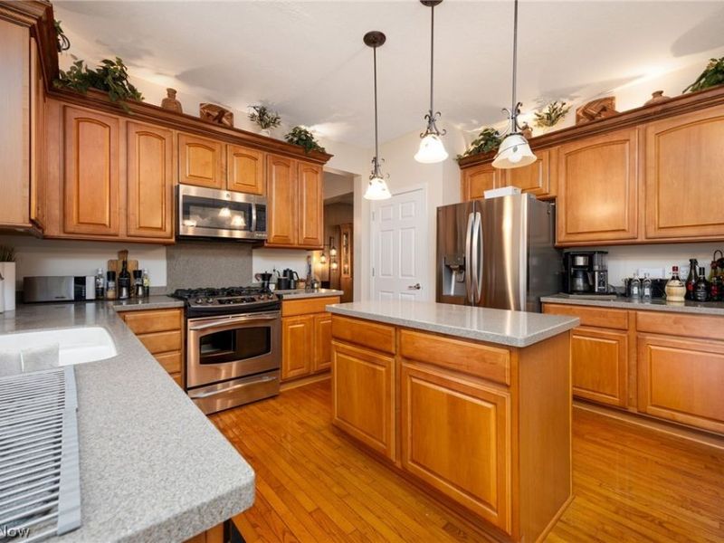 5206 Yorton Lane, Brunswick, OH 44212 Photo 8