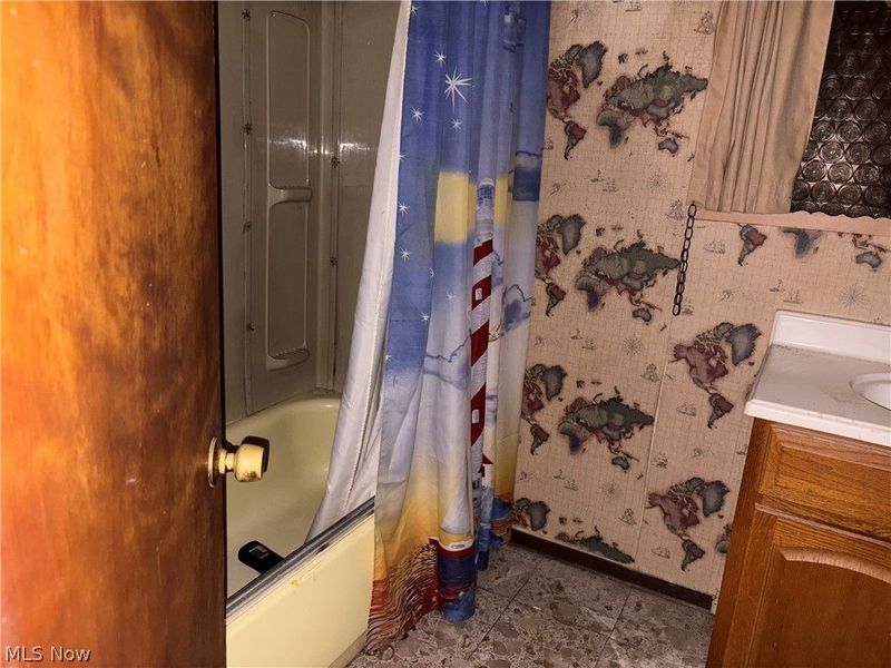 3645 E 54th Street, Cleveland, OH 44105 Photo 18