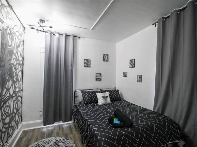 1856 Lampson Road , Unit DW, Cleveland, OH 44112 Photo 14