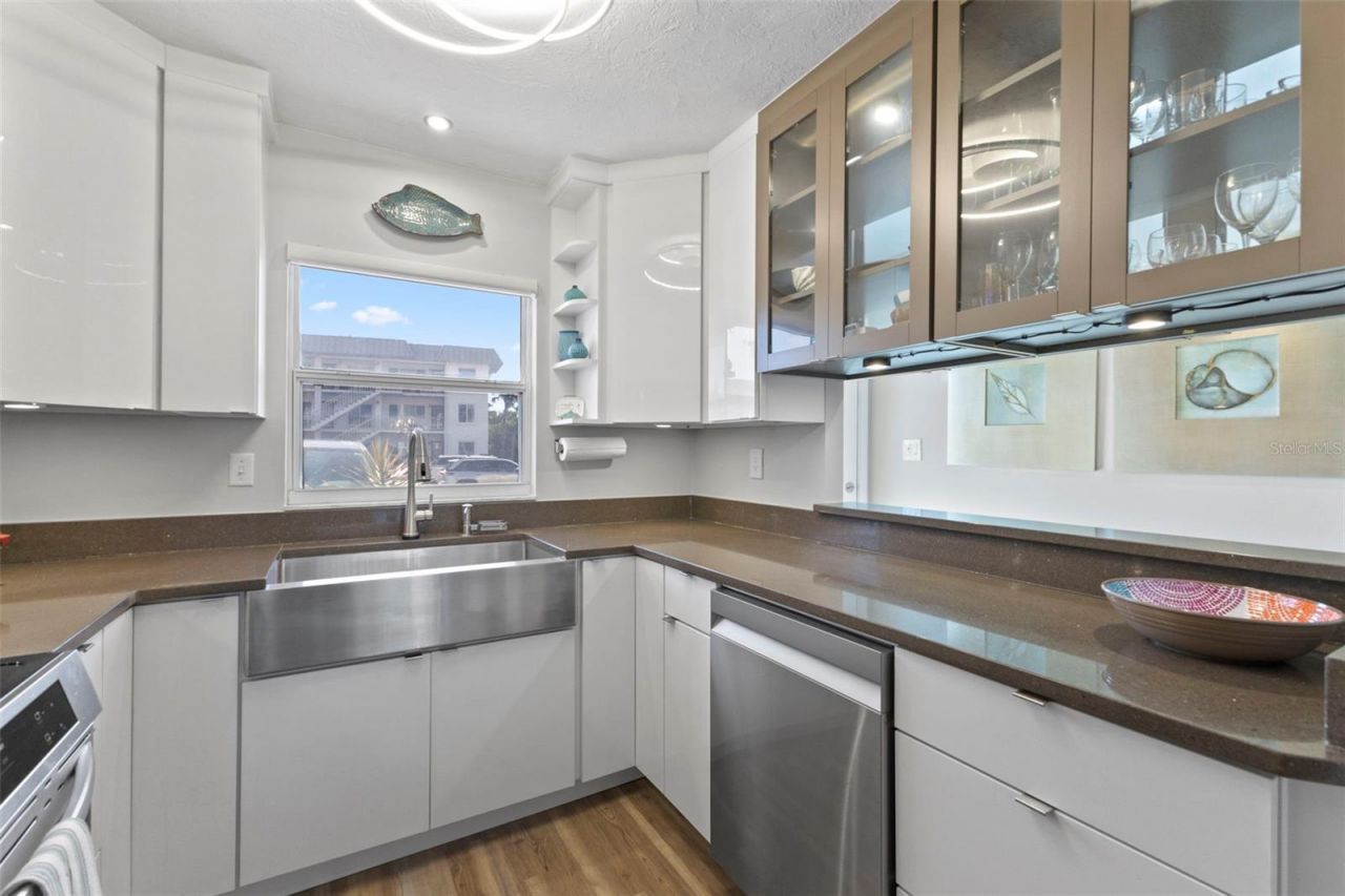 3330 Gulf Of Mexico Drive, Unit 104D, Longboat Key, FL 34228 Photo