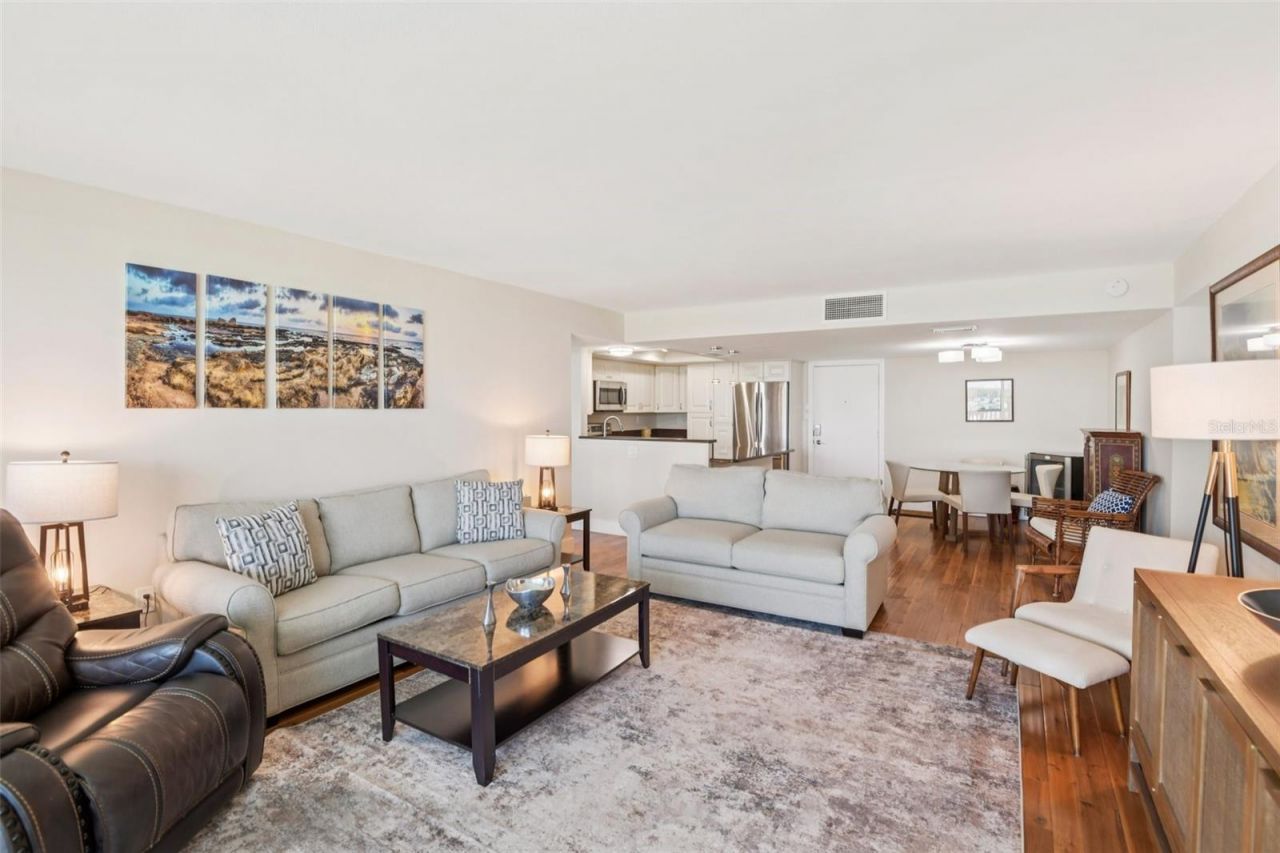 500 Treasure Island Causeway, Unit 711, Treasure Island, FL 33706 Photo