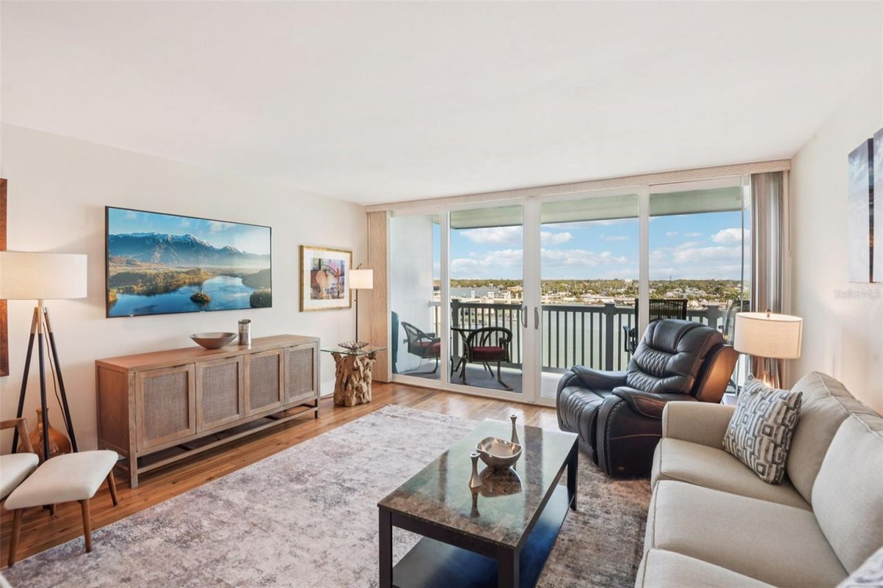 500 Treasure Island Causeway, Unit 711, Treasure Island, FL 33706 Photo