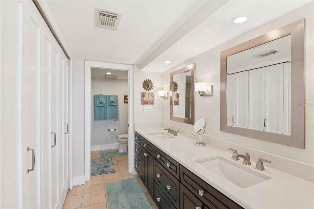 500 Treasure Island Causeway, Unit 711, Treasure Island, FL 33706 Photo