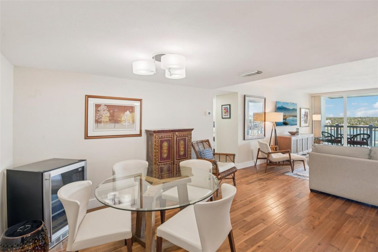 500 Treasure Island Causeway, Unit 711, Treasure Island, FL 33706 Photo