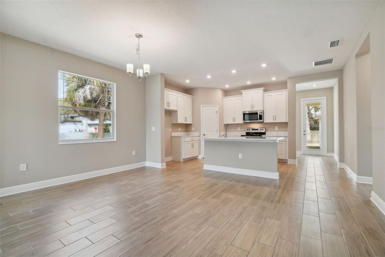 5010 22nd Street N, Saint Petersburg, FL 33714 Photo