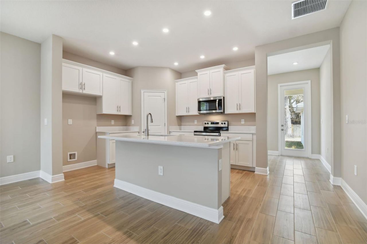 5010 22nd Street N, Saint Petersburg, FL 33714 Photo