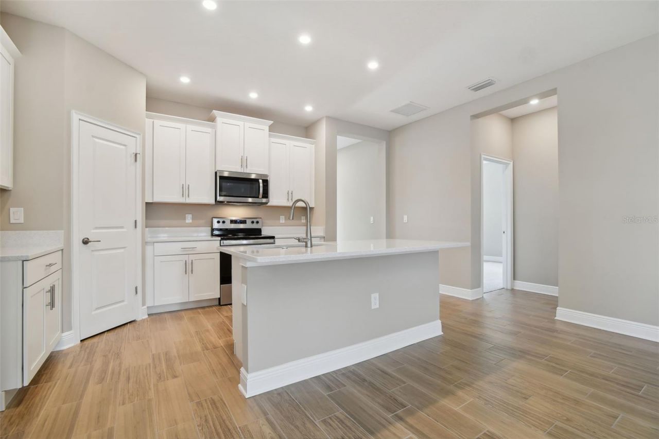 5010 22nd Street N, Saint Petersburg, FL 33714 Photo