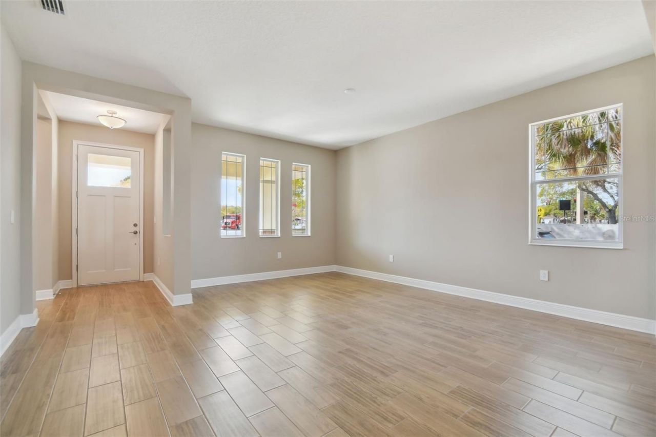 5010 22nd Street N, Saint Petersburg, FL 33714 Photo