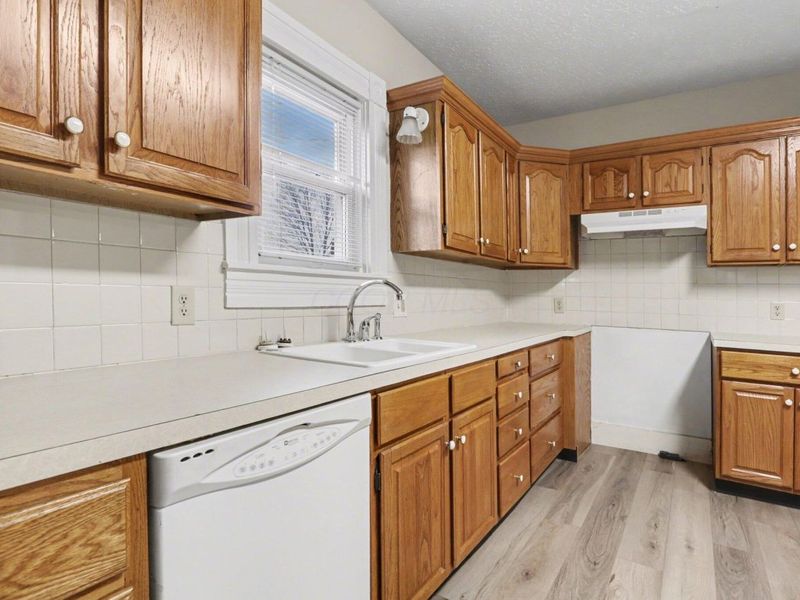 859 E Mulberry Street , Lancaster, OH 43130 Photo 10