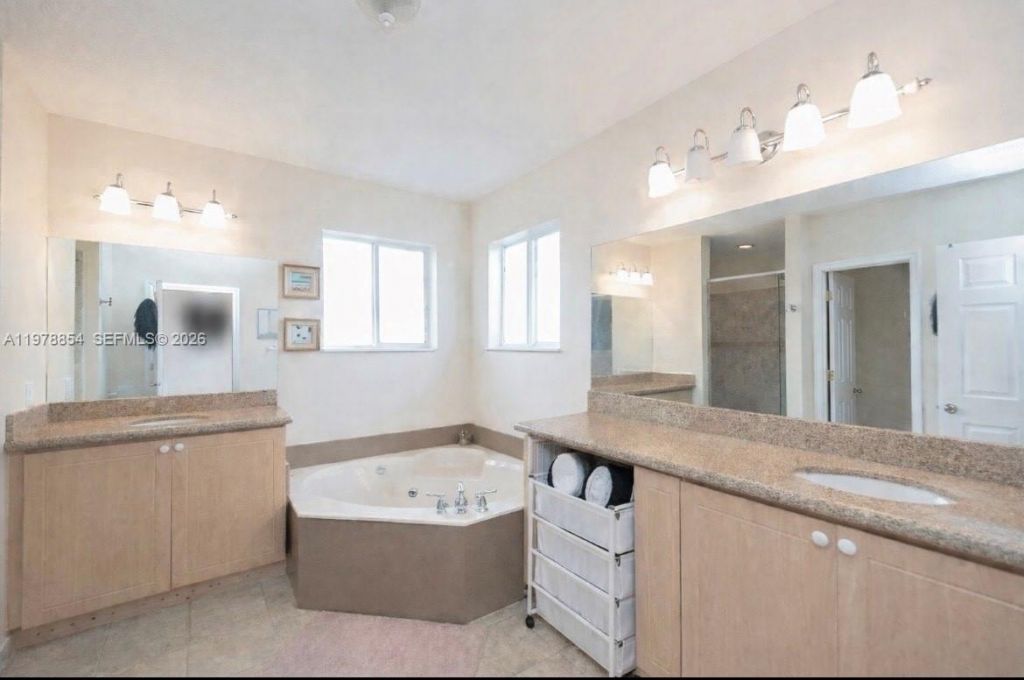 20470 NW 12th Ct , Miami Gardens, FL 33169 Photo