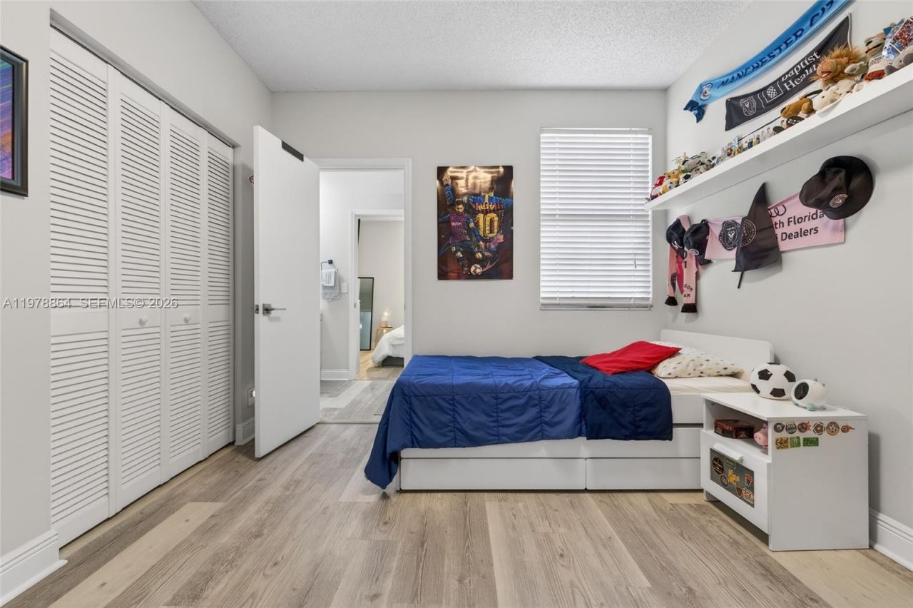 1594 Barcelona Way, Unit 5-18, Weston, FL 33327 Photo