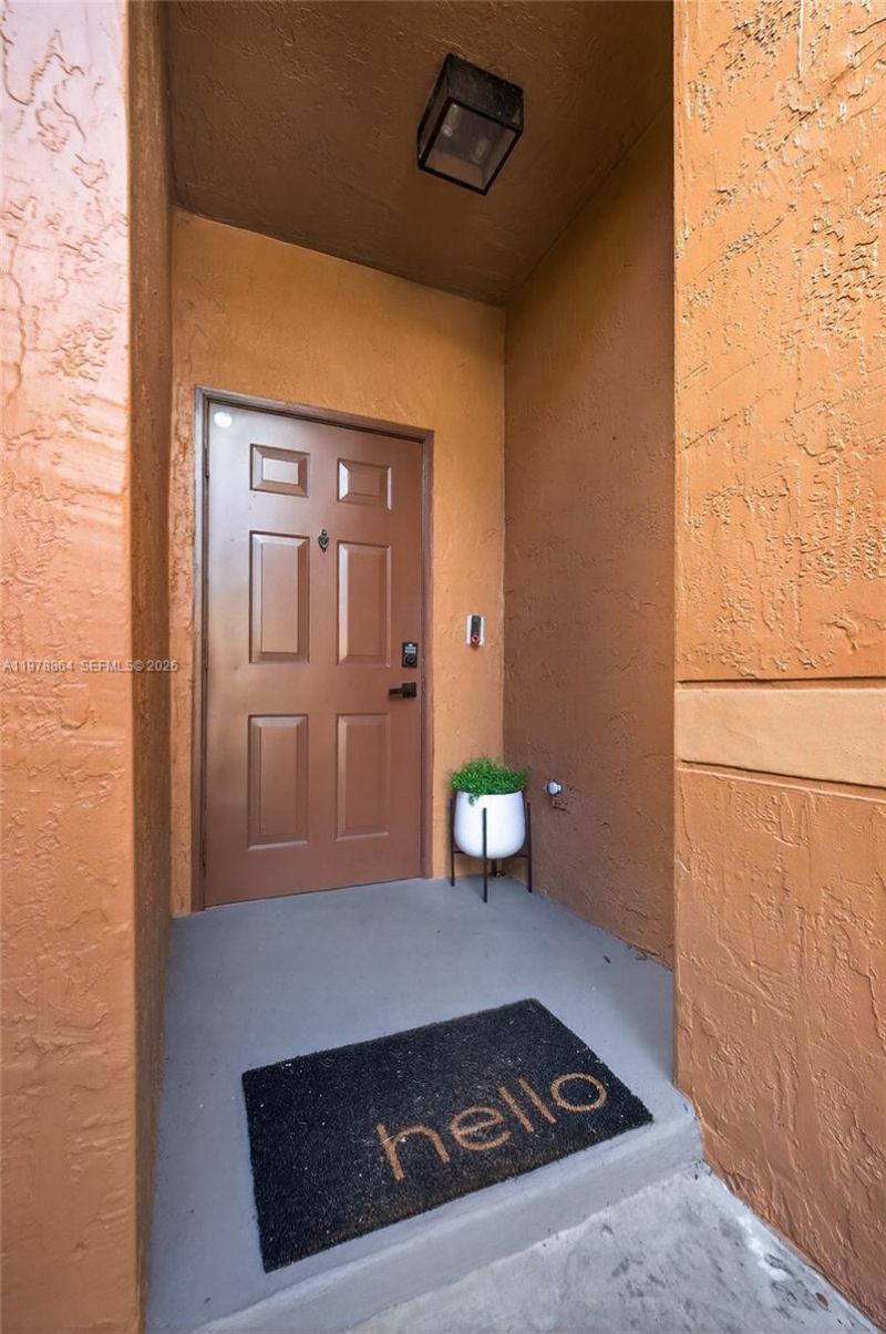 1594 Barcelona Way, Unit 5-18, Weston, FL 33327 Photo