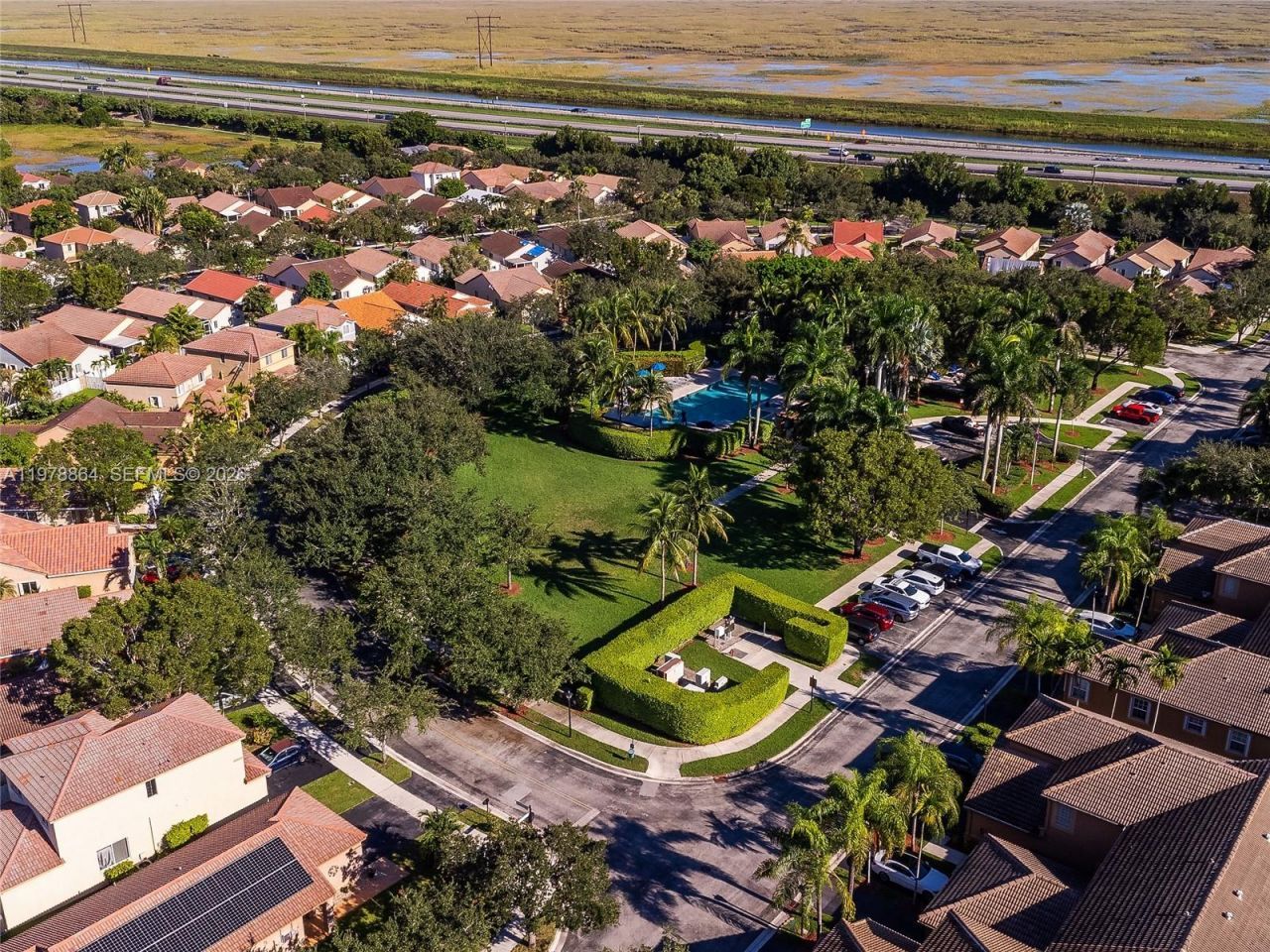 1594 Barcelona Way, Unit 5-18, Weston, FL 33327 Photo