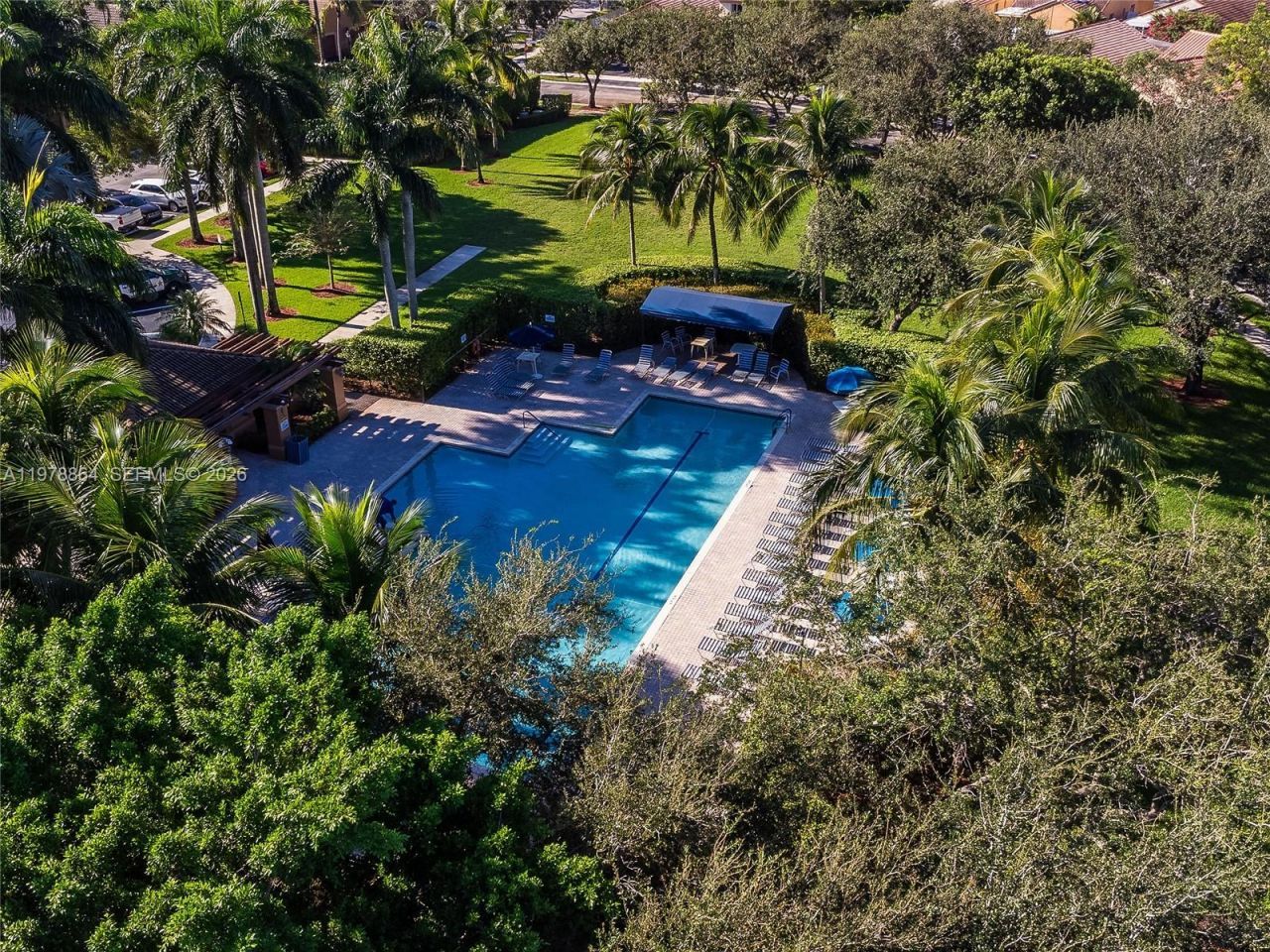 1594 Barcelona Way, Unit 5-18, Weston, FL 33327 Photo