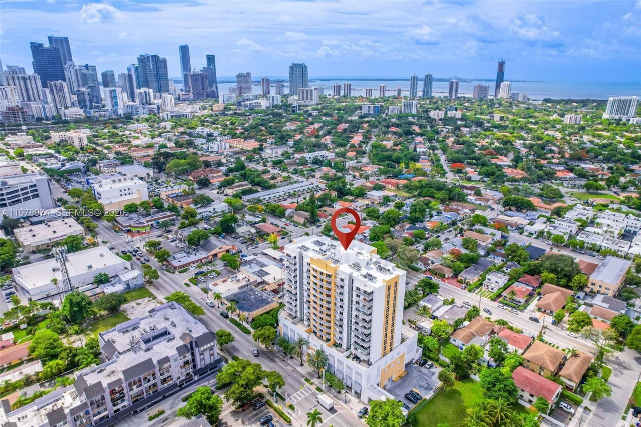 900 SW 8th St , Unit 1603, Miami, FL 33130 Photo