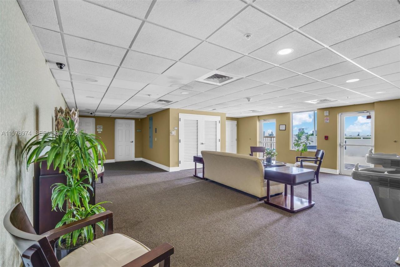 900 SW 8th St , Unit 1603, Miami, FL 33130 Photo