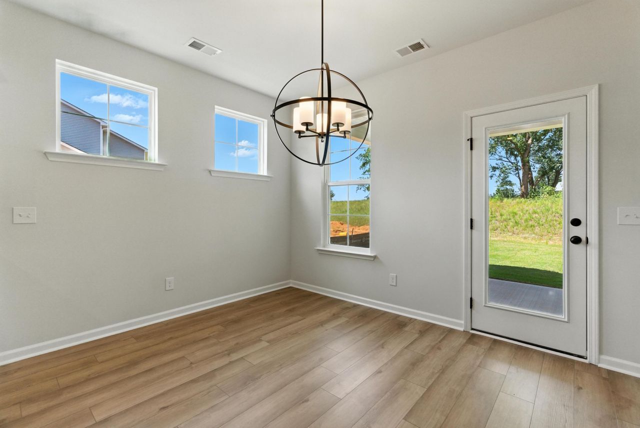 84 Crosswick Street Photo 12