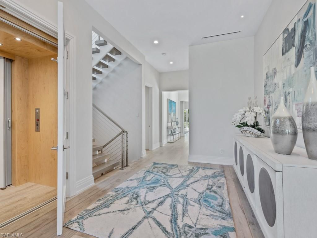 296 Seabreeze Dr, Marco Island, FL 34145 Photo