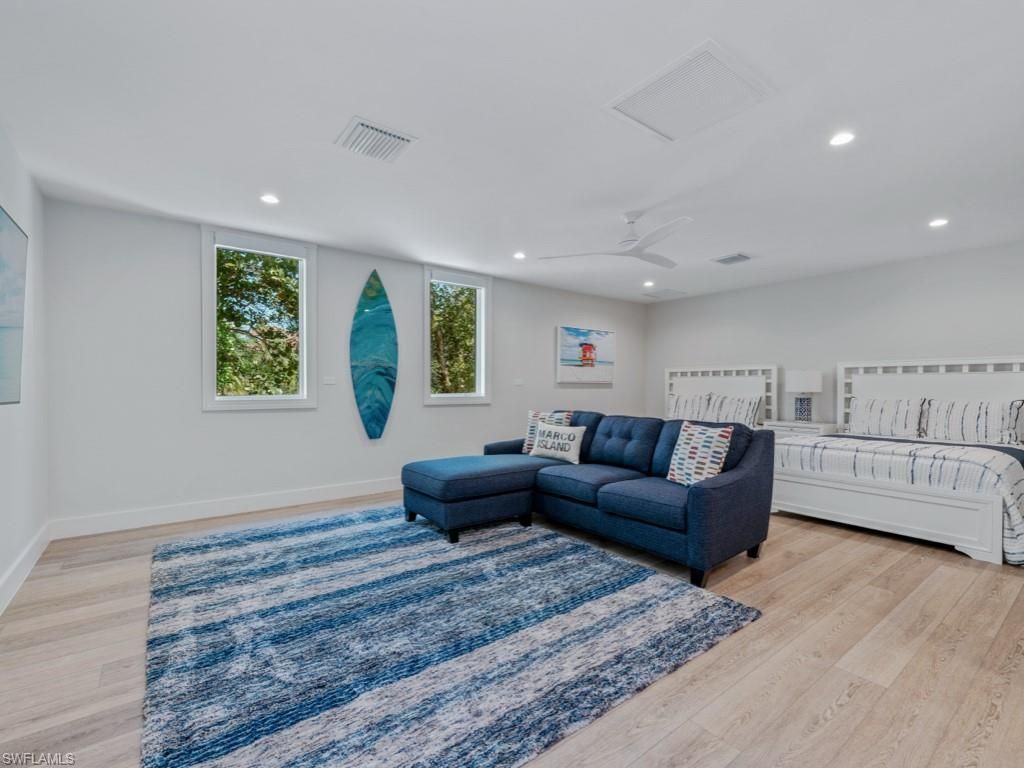 296 Seabreeze Dr, Marco Island, FL 34145 Photo