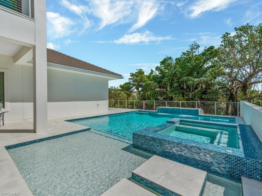 296 Seabreeze Dr, Marco Island, FL 34145 Photo