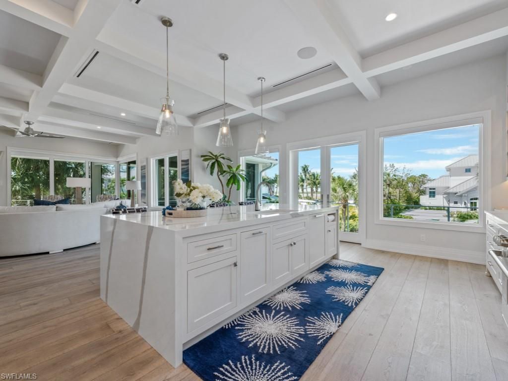 296 Seabreeze Dr, Marco Island, FL 34145 Photo