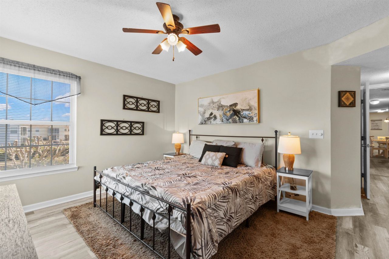 2268 Essex Dr. Photo 11