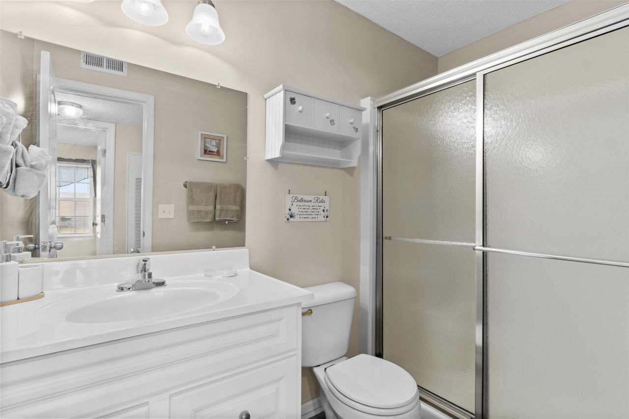 2268 Essex Dr. Photo 15