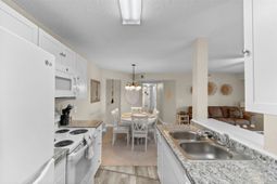 2268 Essex Dr. photo 4