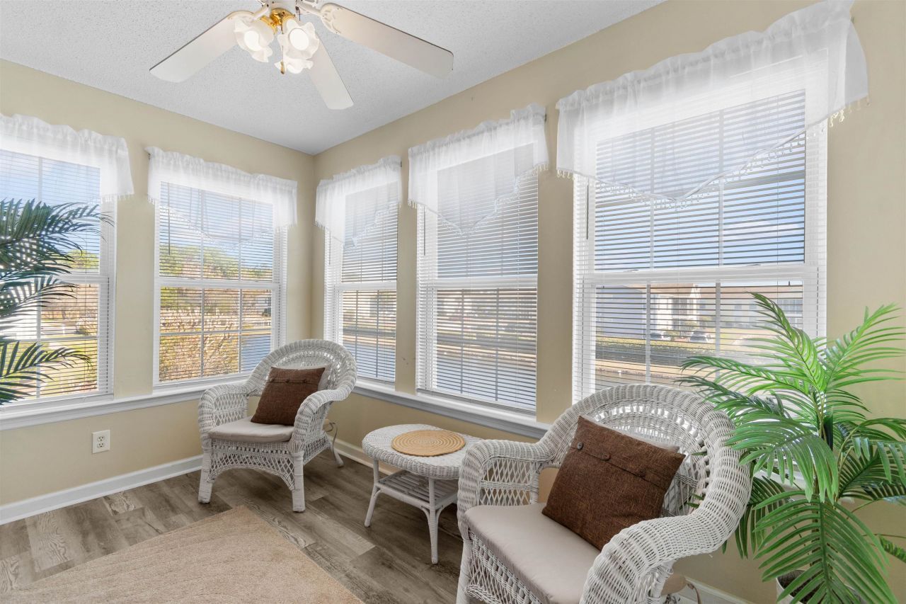 2268 Essex Dr. Photo 9