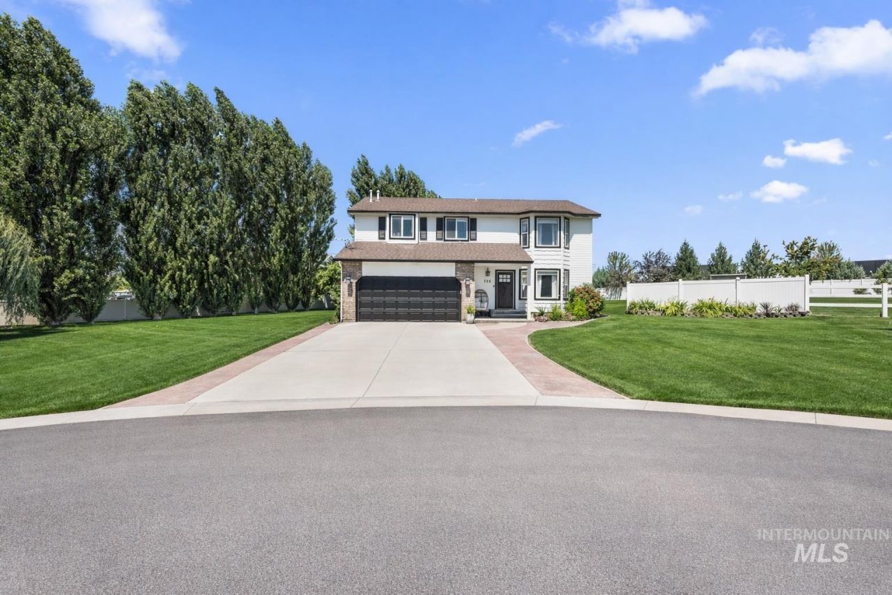 728 N Apricot Pl, Nampa, ID 83687 Main Photo