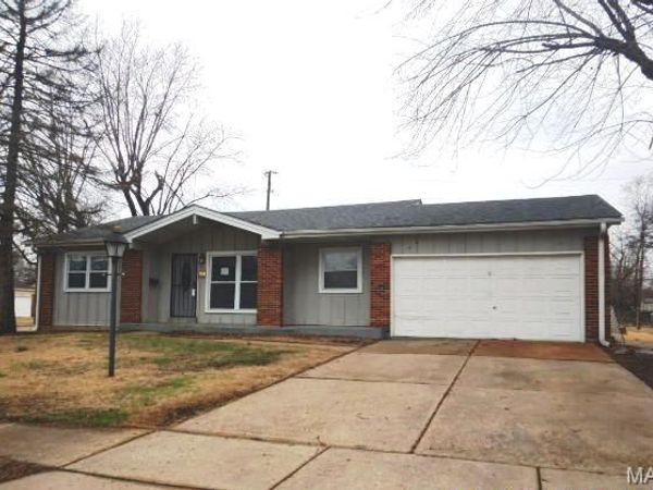 7749 Canisius Lane, Hazelwood, MO 63042