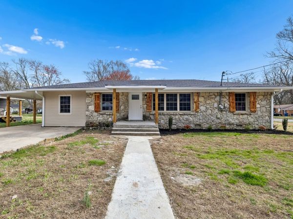 303 Lucas St , Huntland, TN 37345