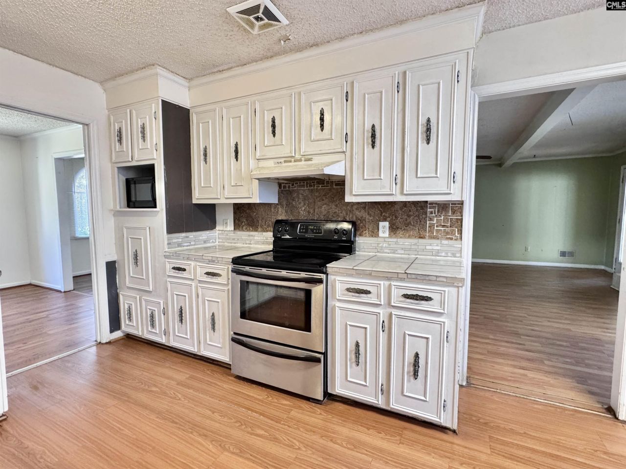 1616 Quail Valley Drive W Photo 7