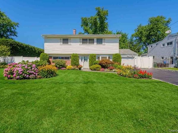 519 Gwynn Street, Babylon, NY 11702