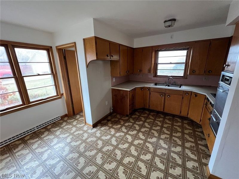 462 Moody Street , Akron, OH 44305 Photo 7