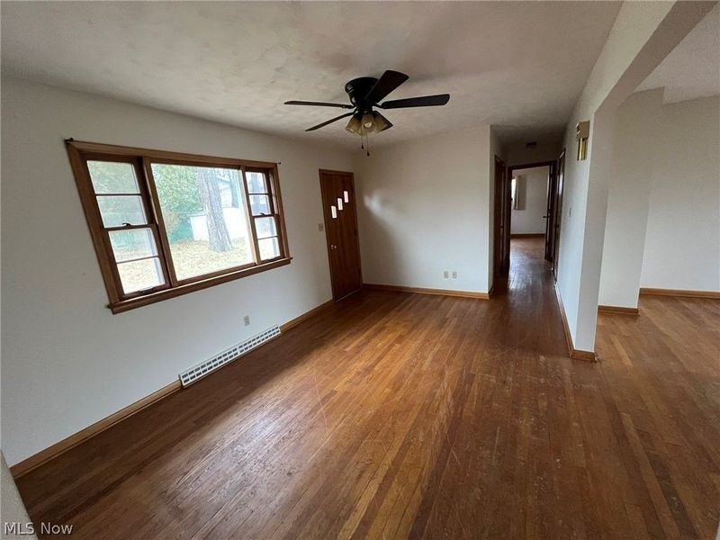 462 Moody Street , Akron, OH 44305 Photo 8