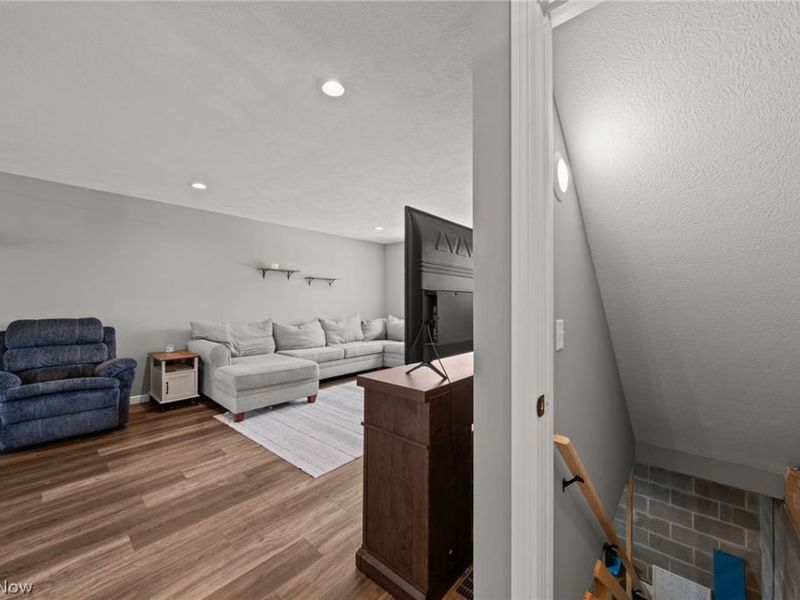 864 Liberty Court SW, Massillon, OH 44647 Photo 13