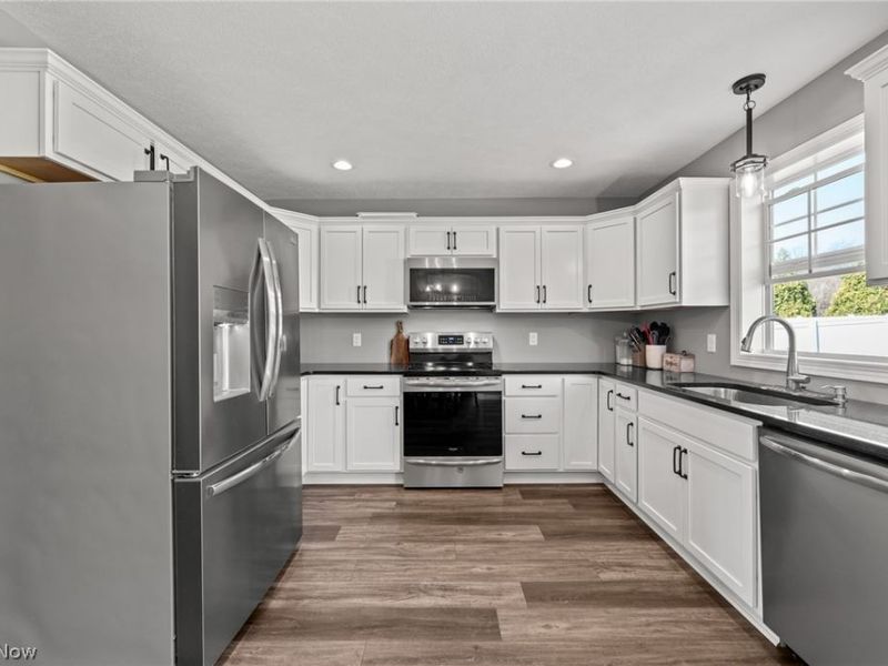 864 Liberty Court SW, Massillon, OH 44647 Photo 18