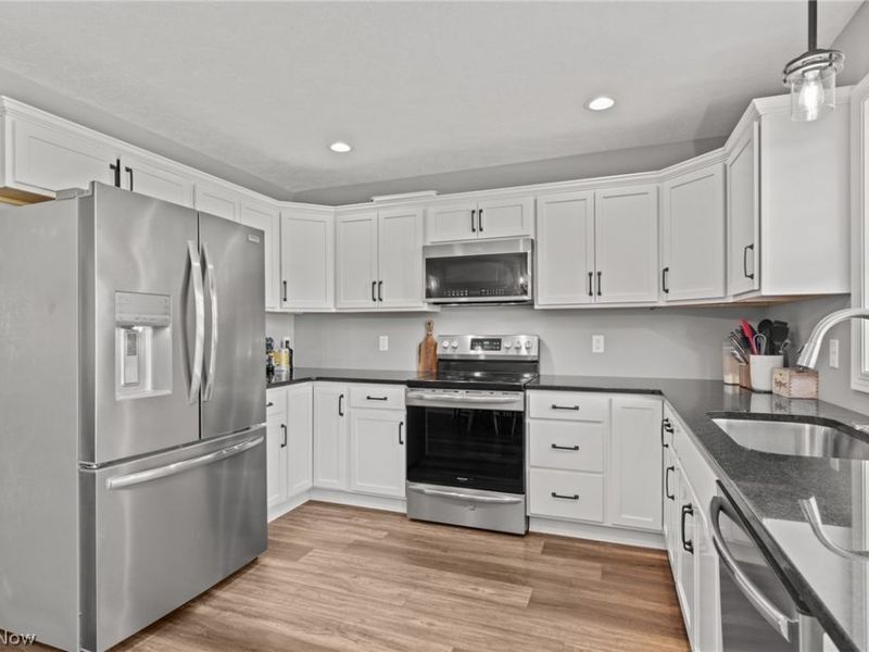 864 Liberty Court SW, Massillon, OH 44647 Photo 19