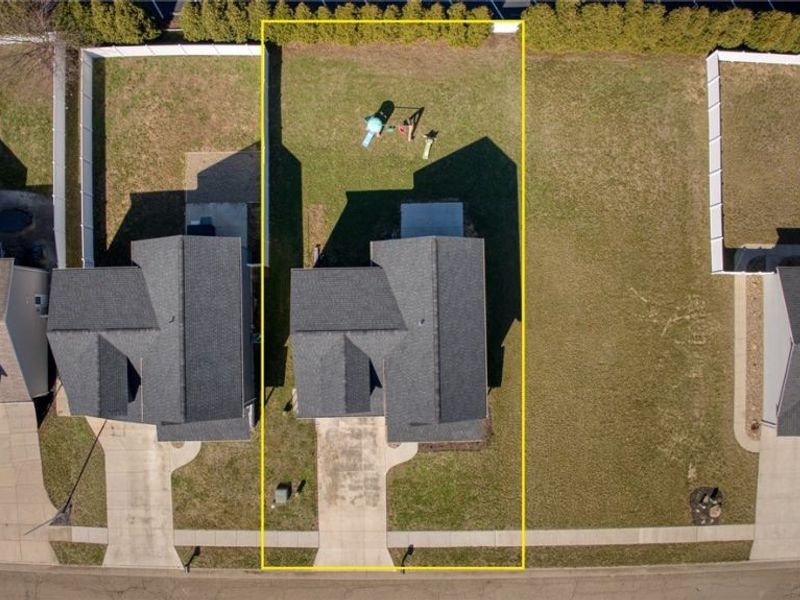 864 Liberty Court SW, Massillon, OH 44647 Photo 3