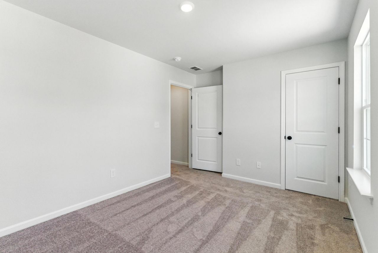 55 Crosswick Street Photo 33