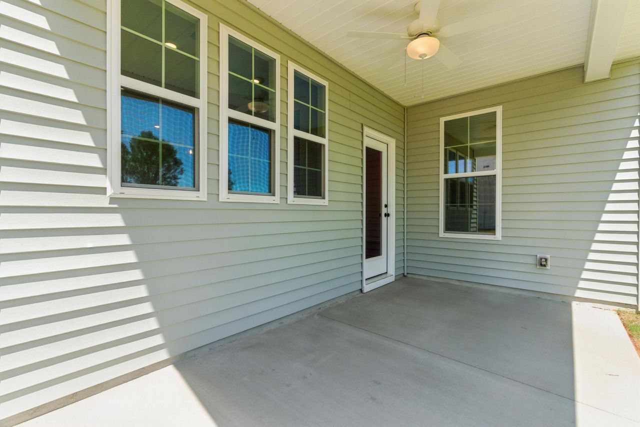 55 Crosswick Street Photo 38