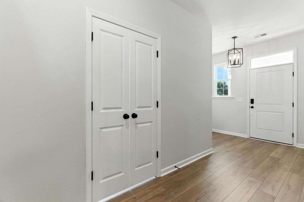 55 Crosswick Street Photo 8