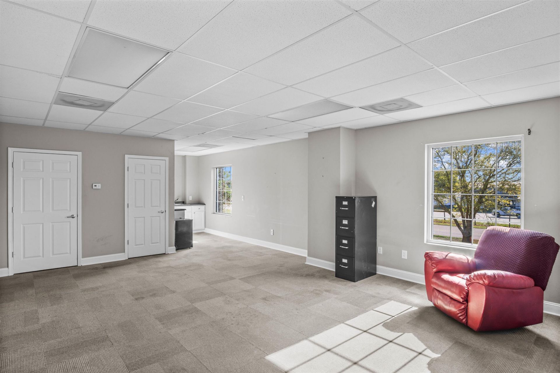 150 Sun Light Dr. Photo 16