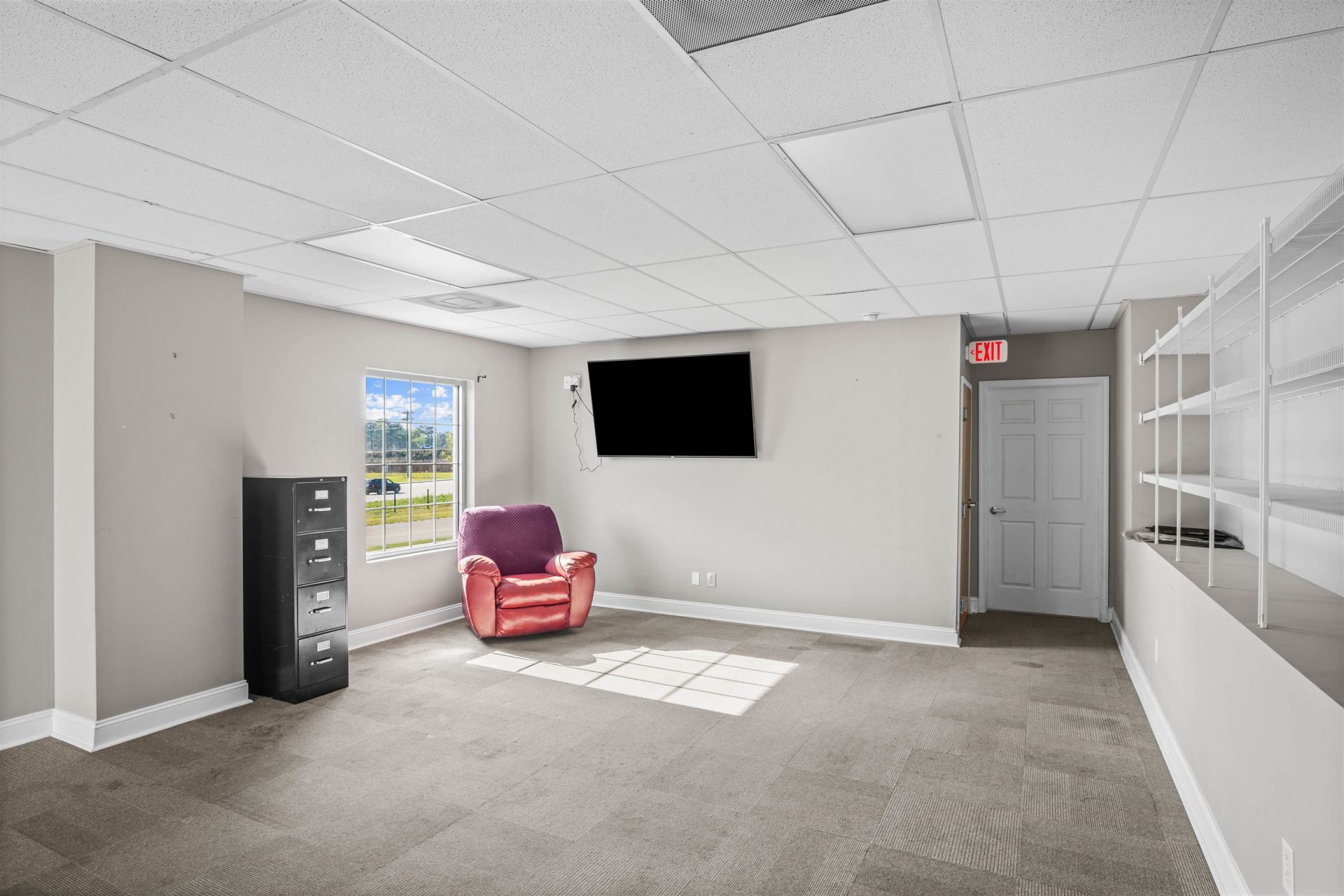 150 Sun Light Dr. Photo 18